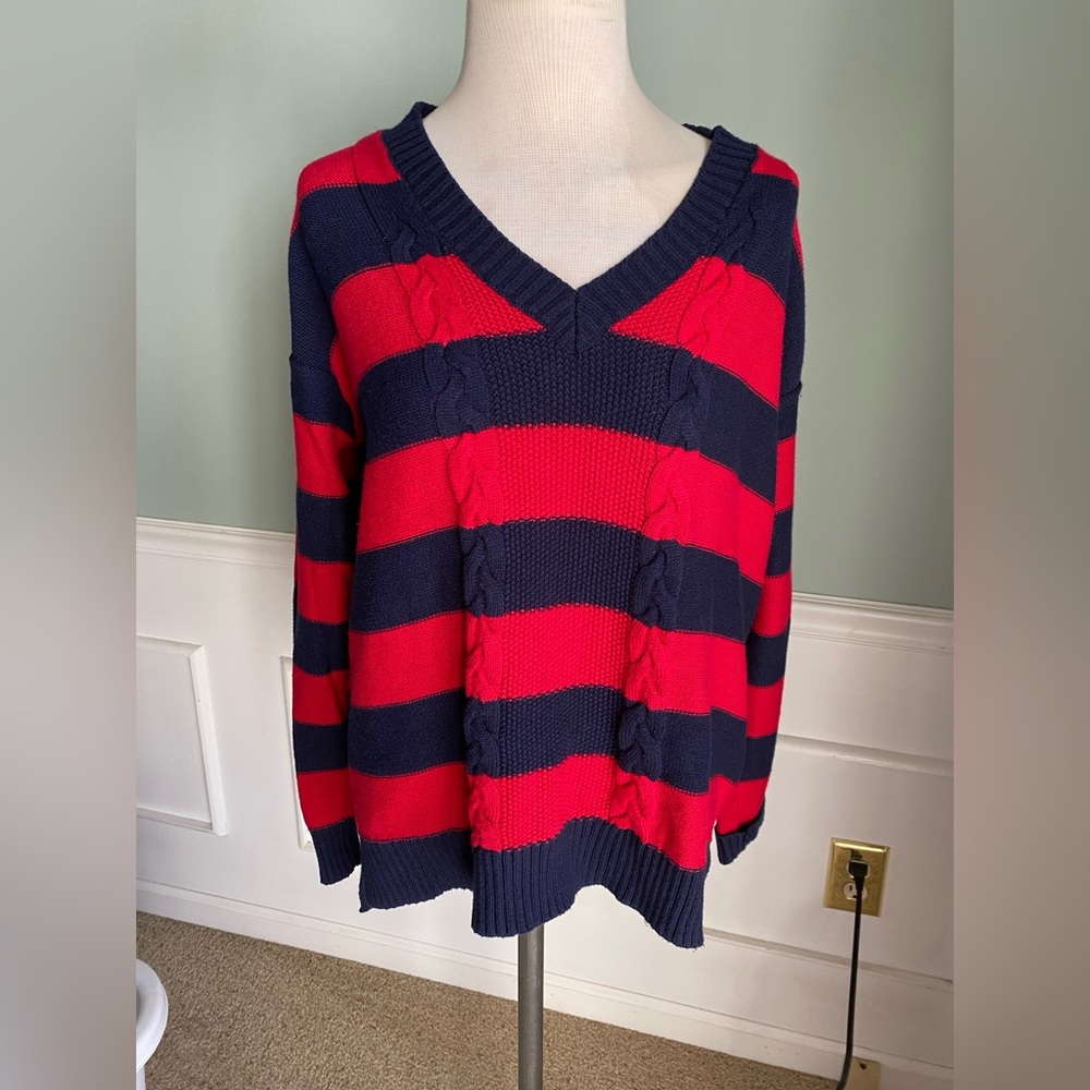 Chaps Cable Knit V-neck Sweater – size L